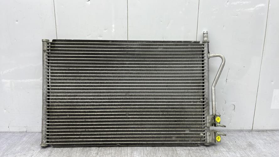 Condenseur de clim FORD FIESTA 5 PHASE 1 Essence