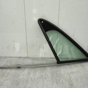 Custode avant gauche (porte) PEUGEOT 407 PHASE 1 Diesel