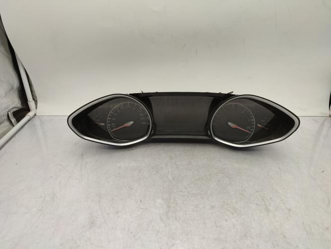 Compteur PEUGEOT 308 2 SW PHASE 1 BREAK Diesel