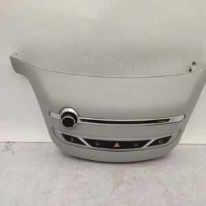 Facade autoradio PEUGEOT 308 2 SW PHASE 1 BREAK Diesel