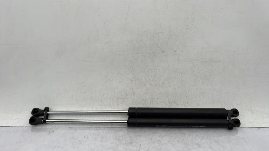 Verin de coffre RENAULT CLIO 2 PHASE 1 Essence