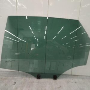 Vitre arriere gauche CITROEN C4 2 PHASE 1 Essence