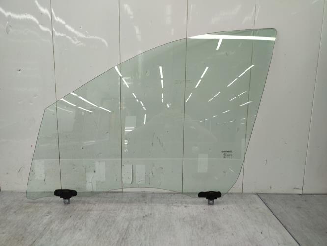 Vitre avant gauche RENAULT SCENIC 3 PHASE 2 Diesel