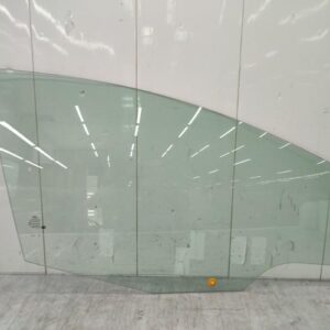 Vitre avant droit FORD FIESTA 6 PHASE 1 Essence