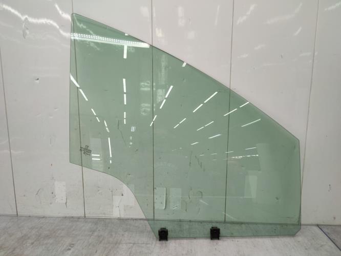 Vitre avant droit PEUGEOT 3008 1 PHASE 1 Diesel