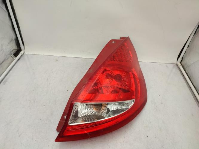 Feu arriere principal droit (feux) FORD FIESTA 6 PHASE 1 Essence