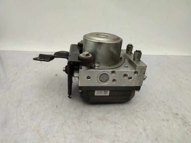 Bloc ABS (freins anti-blocage) NISSAN X-TRAIL 2 PHASE 1 Diesel