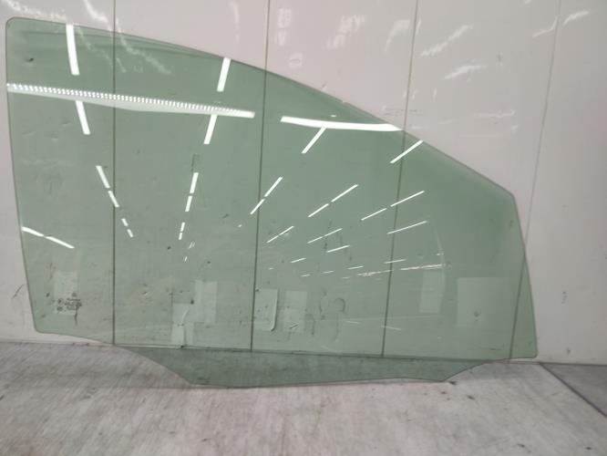 Vitre avant droit MERCEDES CLASSE A 169 PHASE 1 Diesel