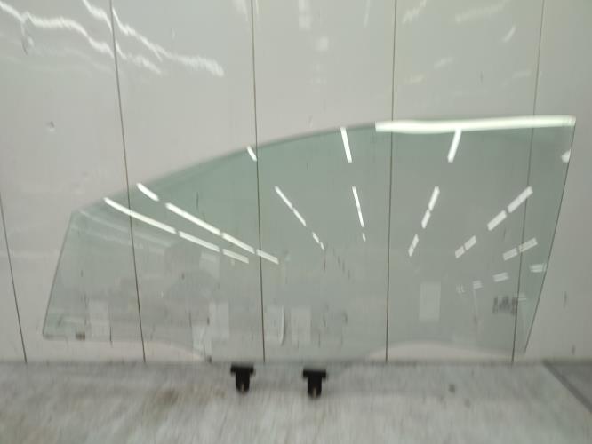 Vitre avant gauche KIA RIO 3 PHASE 1 Diesel