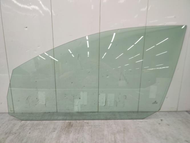 Vitre avant gauche VOLKSWAGEN GOLF 5 Diesel