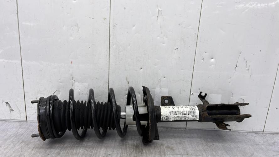 Amortisseur avant gauche FORD FIESTA 6 PHASE 1 Diesel