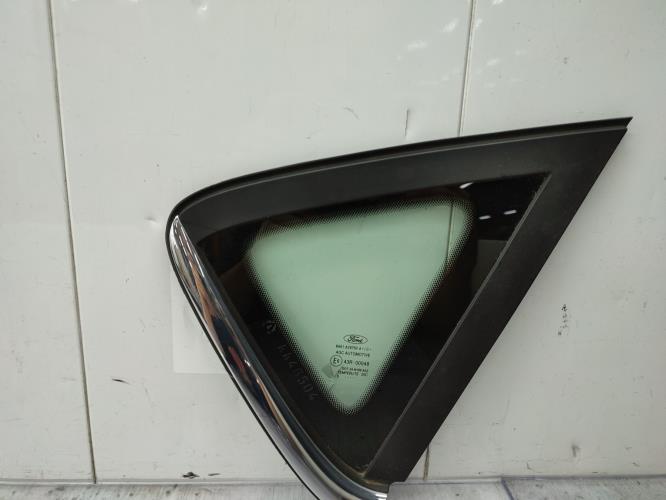 Custode arriere droit FORD FIESTA 6 PHASE 1 Essence