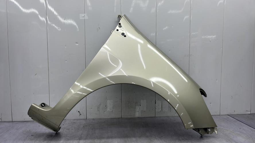 Aile avant droit RENAULT CLIO 3 PHASE 1 Essence