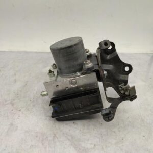 Bloc ABS (freins anti-blocage) TOYOTA VERSO PHASE 1 Essence
