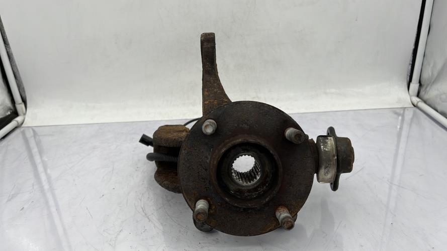 Fusee avant gauche FORD FUSION PHASE 2 Diesel