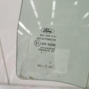 Vitre arriere gauche FORD FIESTA 6 PHASE 1 Diesel
