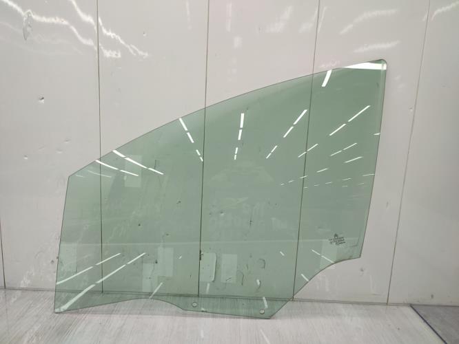 Vitre avant gauche CITROEN C4 1 PHASE 1 Essence