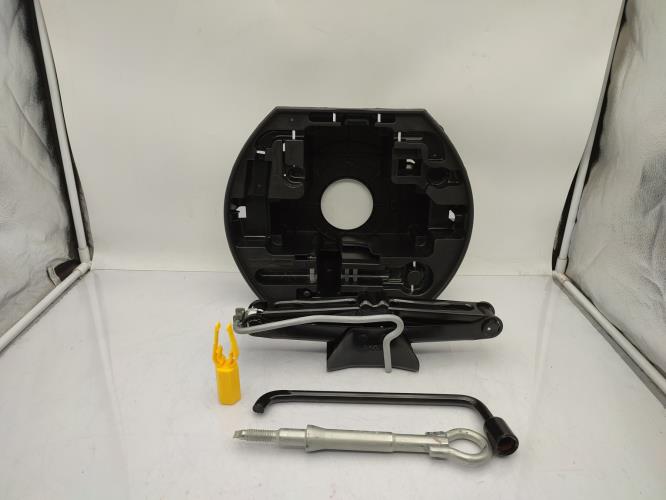 Cric (Ensemble depannage) PEUGEOT 3008 1 PHASE 1 Diesel