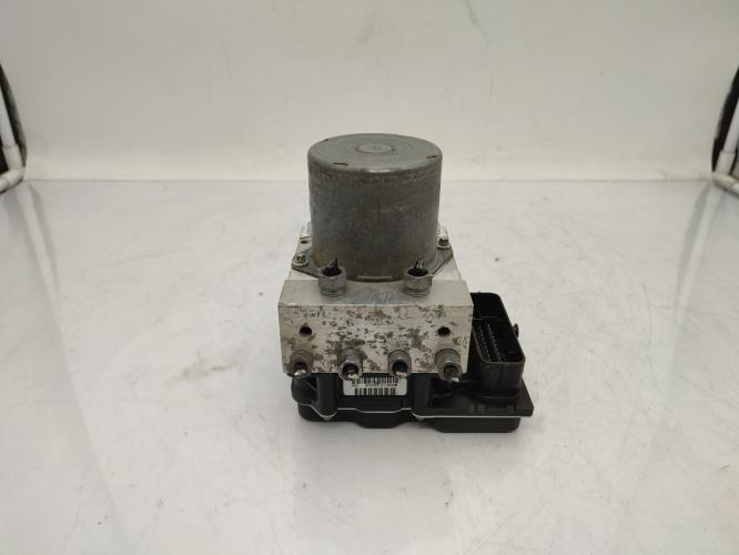 Bloc ABS (freins anti-blocage) PEUGEOT 407 PHASE 1 BREAK Diesel