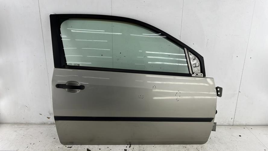Porte avant droit FORD FIESTA 5 PHASE 1 Essence