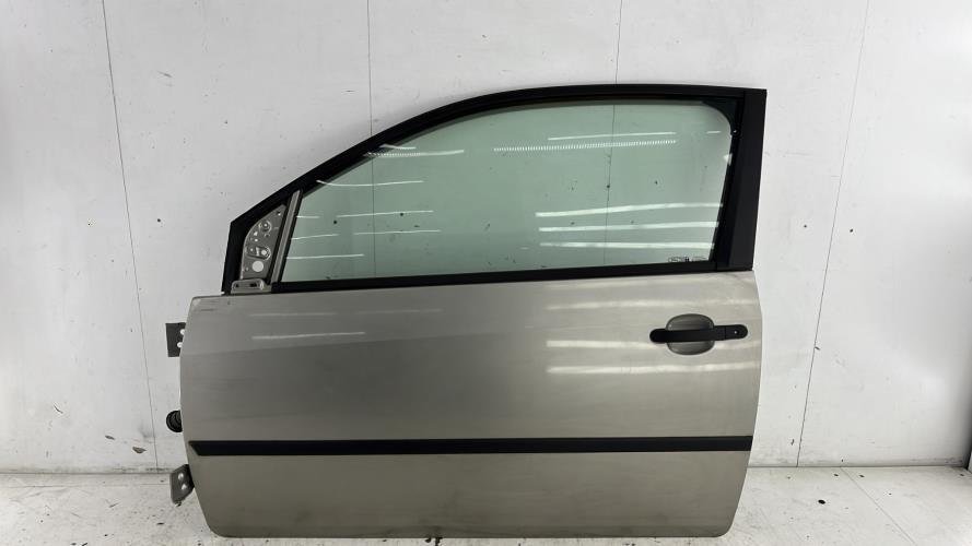 Porte avant gauche FORD FIESTA 5 PHASE 1 Essence