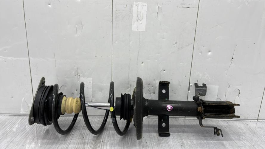 Amortisseur avant droit RENAULT CLIO 4 PHASE 1 Essence