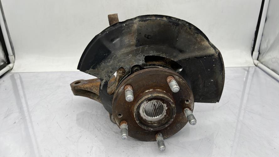 Fusee avant gauche HYUNDAI TUCSON 1 Diesel