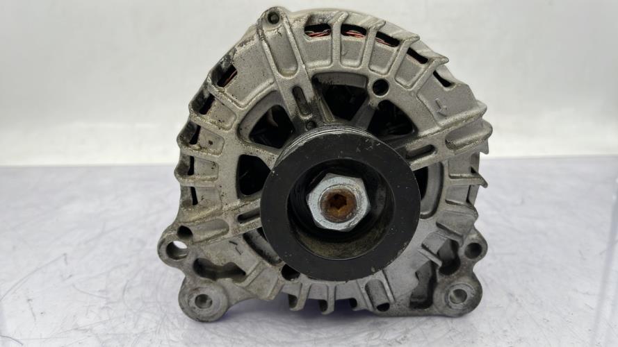 Alternateur AUDI A4 3 AVANT PHASE 1 BREAK Diesel