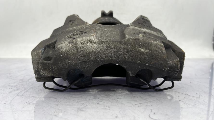 Etrier avant droit (freinage) RENAULT CLIO 5 PHASE 1 Diesel