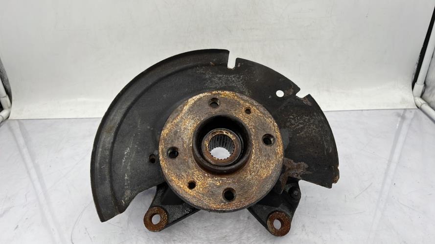 Fusee avant gauche RENAULT CLIO 5 PHASE 1 Diesel