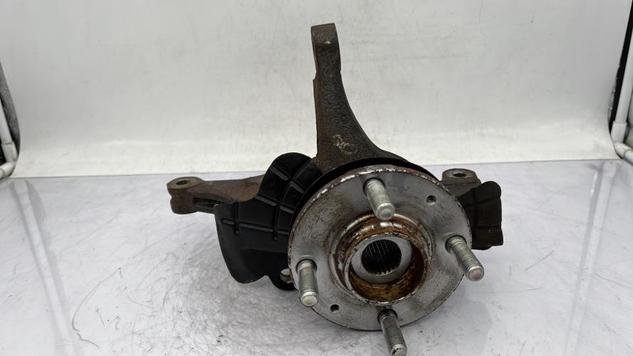 Fusee avant gauche KIA PICANTO 3 PHASE 1 Essence