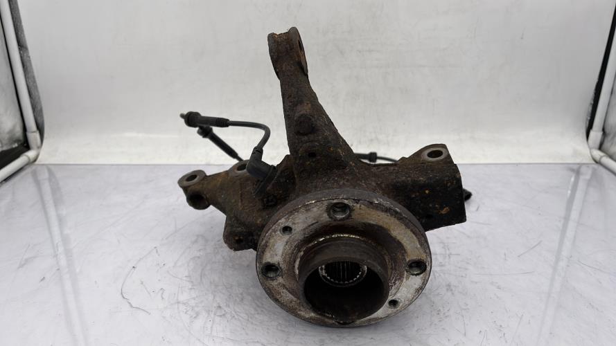 Fusee avant gauche DACIA SANDERO 2 PHASE 2 Diesel