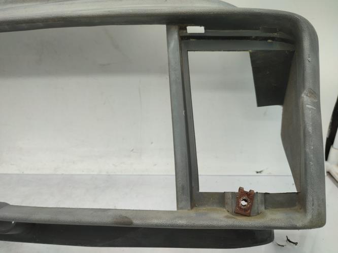 Enjoliveur de phare gauche RENAULT MASTER 1 PHASE 2 Diesel
