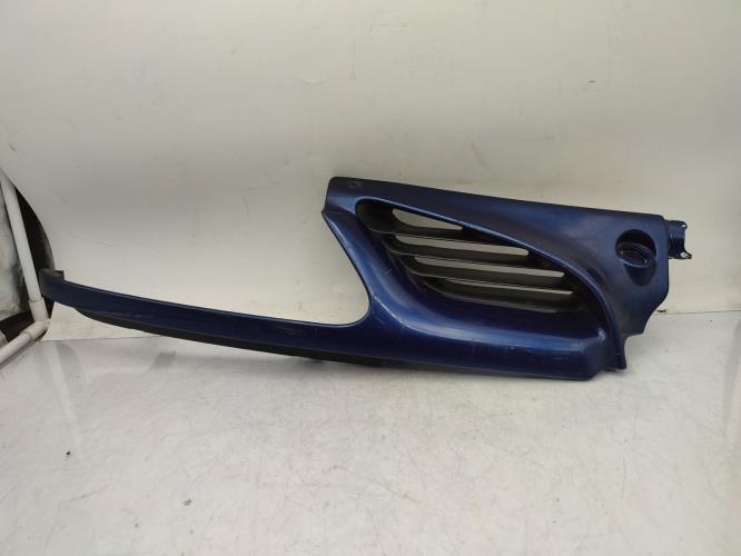 Grille de calandre droite RENAULT MEGANE 1 PHASE 1 Essence