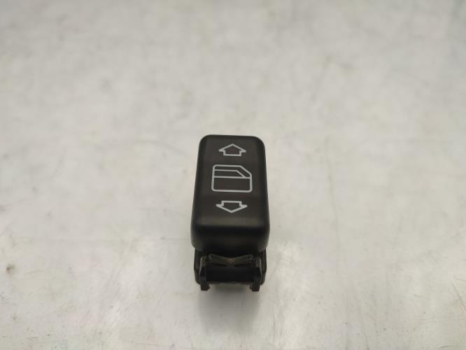 Bouton/Interrupteur MERCEDES 300 W124 PHASE 1 Essence