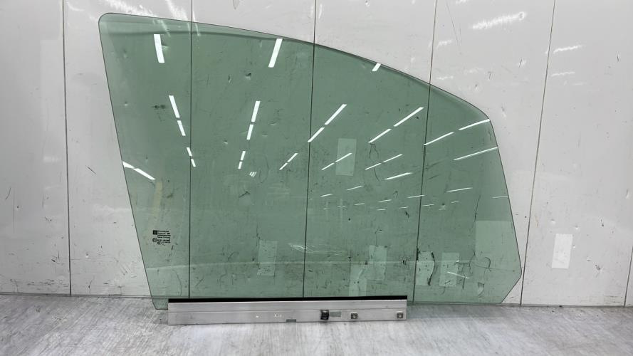 Vitre avant droit OPEL ZAFIRA B PHASE 2 Diesel