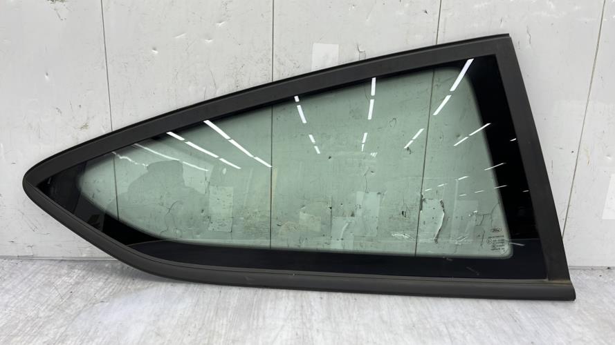 Custode arriere droit FORD FIESTA 6 PHASE 2 Diesel