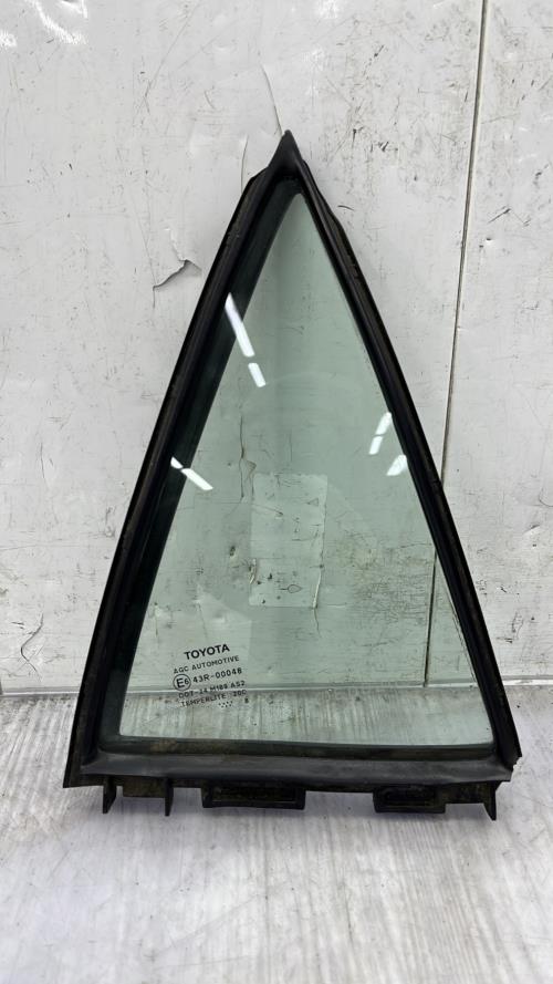 Custode arriere droit (porte) TOYOTA AURIS 1 PHASE 1 Diesel