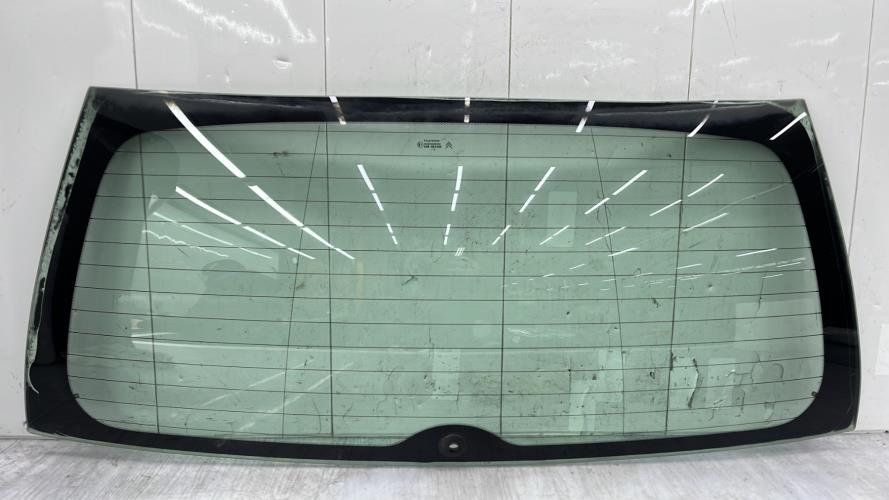 Lunette arriere CITROEN C4 1 PHASE 1 Essence