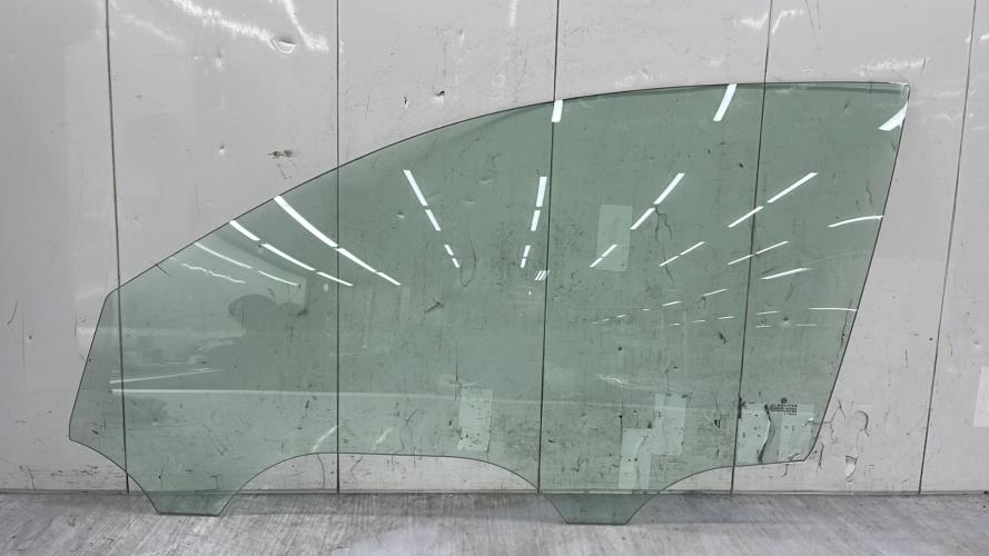 Vitre avant gauche VOLKSWAGEN PASSAT 4 PHASE 2 Diesel