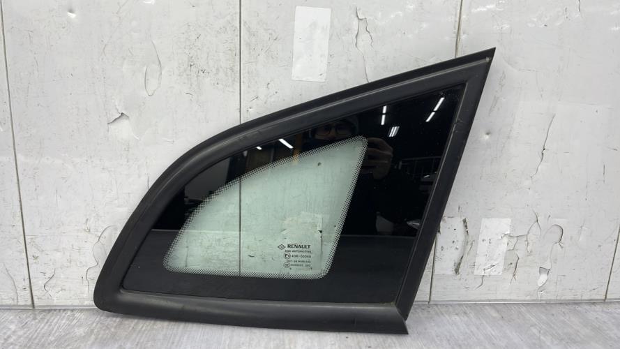 Custode arriere droit RENAULT MEGANE 3 PHASE 1 BREAK Diesel