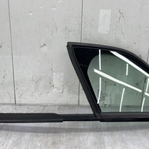 Custode avant gauche (porte) CITROEN C3 2 PHASE 2 Essence