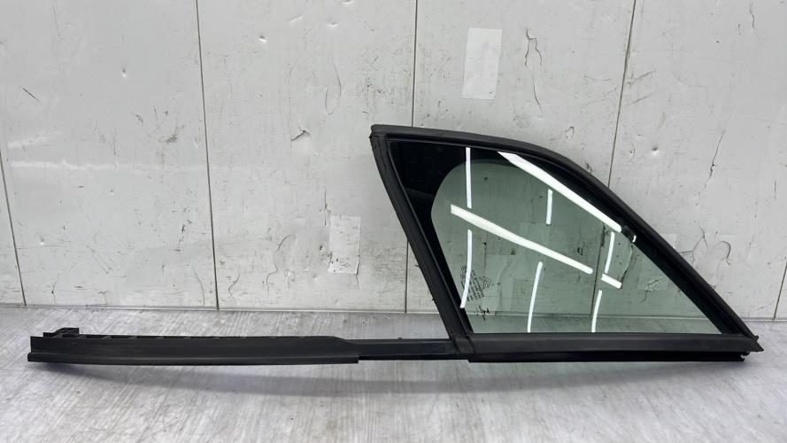 Custode avant gauche (porte) CITROEN C3 2 PHASE 2 Essence