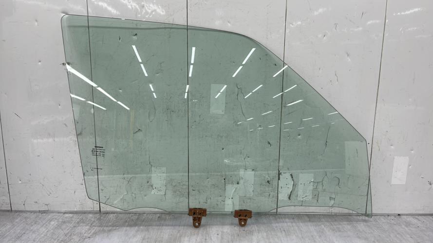 Vitre avant droit NISSAN JUKE 1 PHASE 1 Diesel