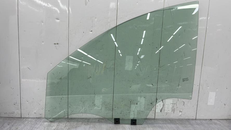 Vitre avant gauche DACIA SANDERO 2 PHASE 1 Essence