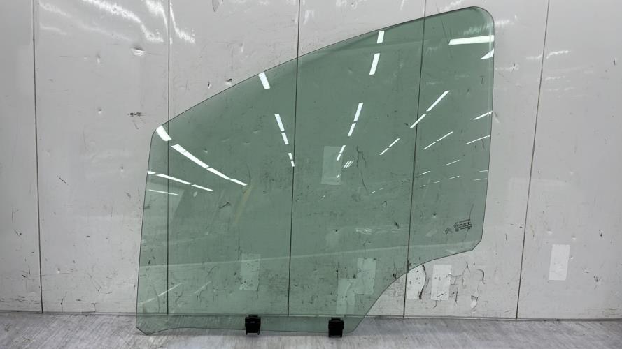 Vitre avant gauche CITROEN C3 2 PHASE 2 Essence