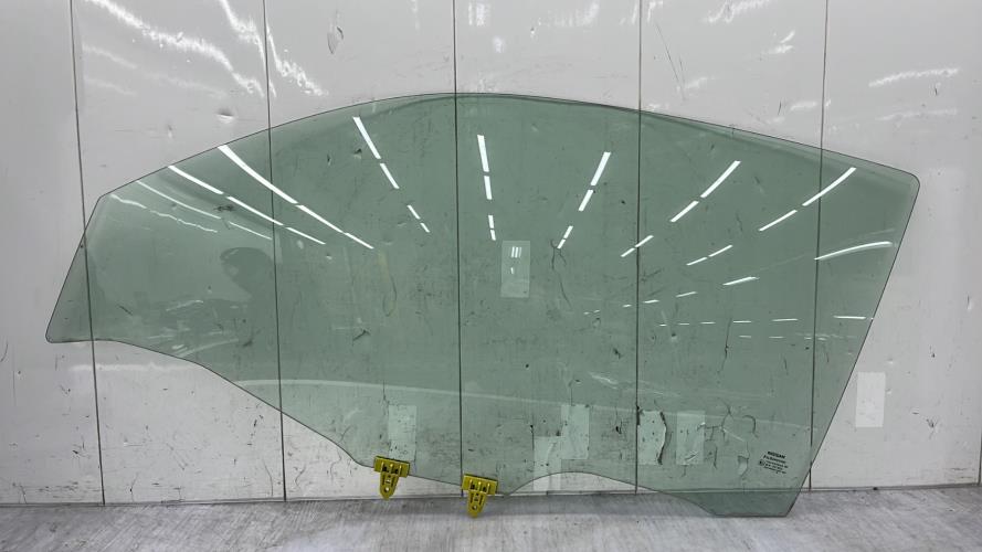 Vitre avant gauche NISSAN MICRA 3 PHASE 2 Essence