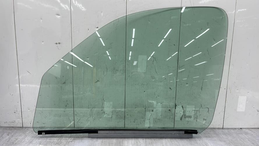 Vitre avant gauche RENAULT KANGOO 1 PHASE 2 Diesel