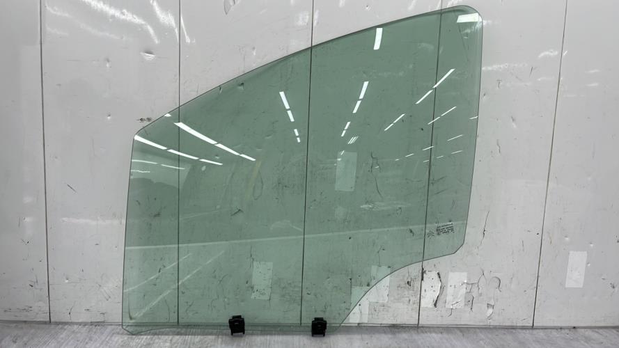 Vitre avant gauche CITROEN C3 2 PHASE 1 Diesel