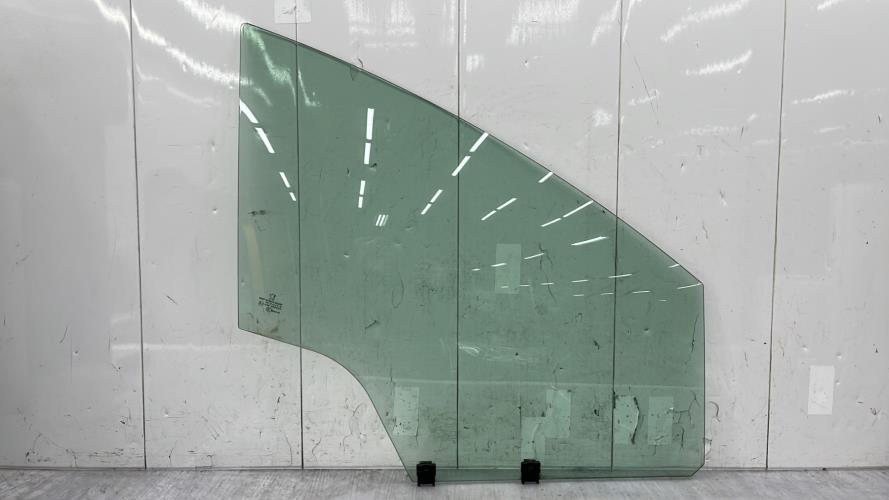 Vitre avant droit PEUGEOT 5008 1 PHASE 1 Diesel